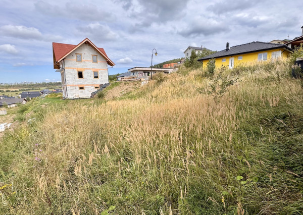 Stavebný pozemok vo Vlkovej – výnimočná príležitosť pre vaše nové bývanie! 🌿